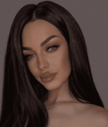 Живу в Москве, и мои услуги доступны для ценителей качественного отдыха в столице. Я могу предложить тебе широкий спектр разнообразных услуг, которые точно утолят все твои желания и фантазии. У меня есть множество положительных отзывов от моих довольных клиентов, которые ценят мою профессиональность и открытость. Фото гарантируются, уверена, что я тебе понравлюсь. Так что не жди и обратись ко мне для незабываемого опыта! 💋💕 2153, 20 лет